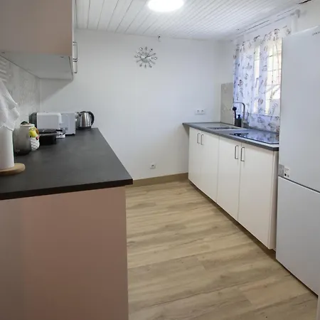 Casa Con Parra De Uva Y Paz Ferienhaus Valoiro